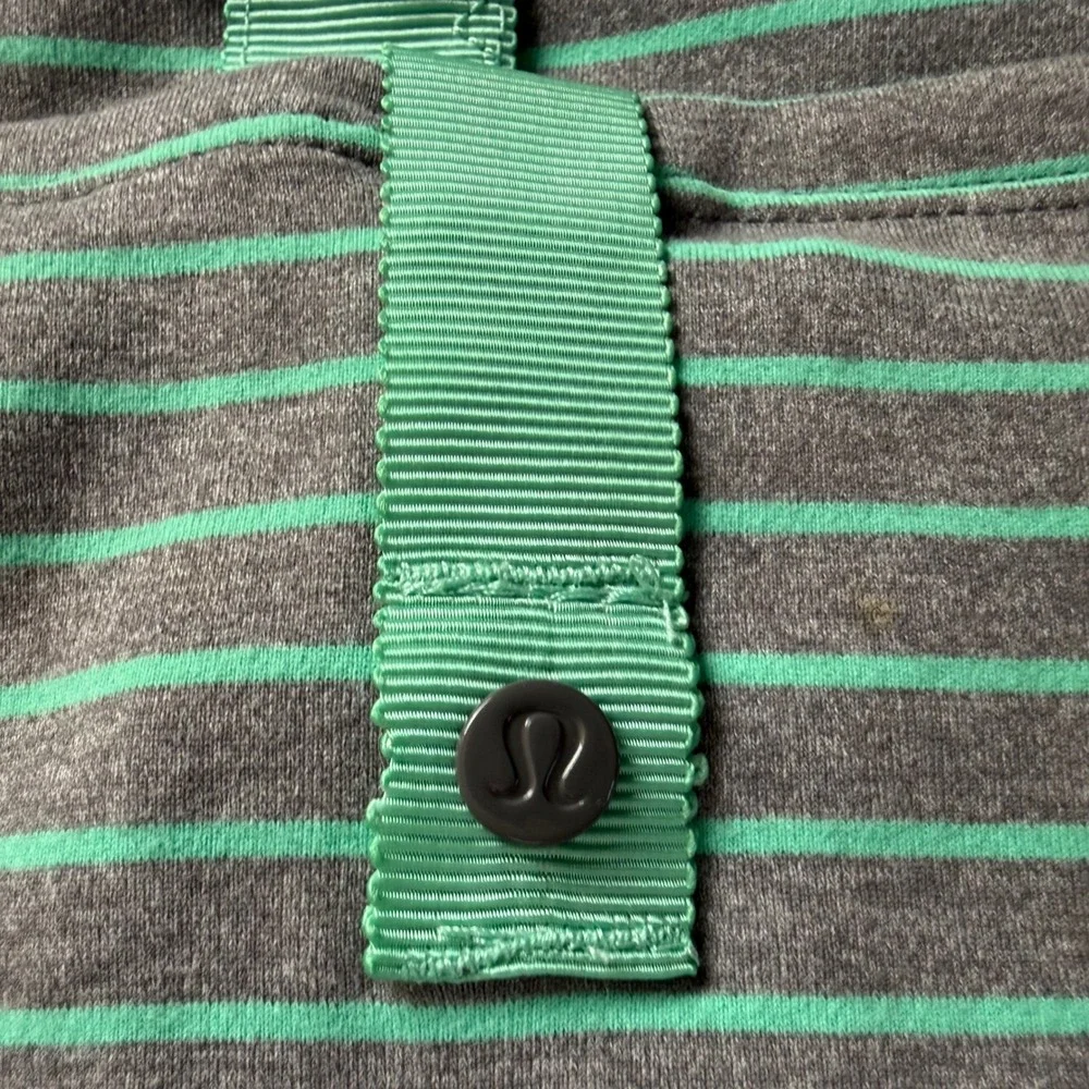Lululemon Striped Infinity Scarf Snaps Mint Green Grey Women's Accessory‎ Rulu
